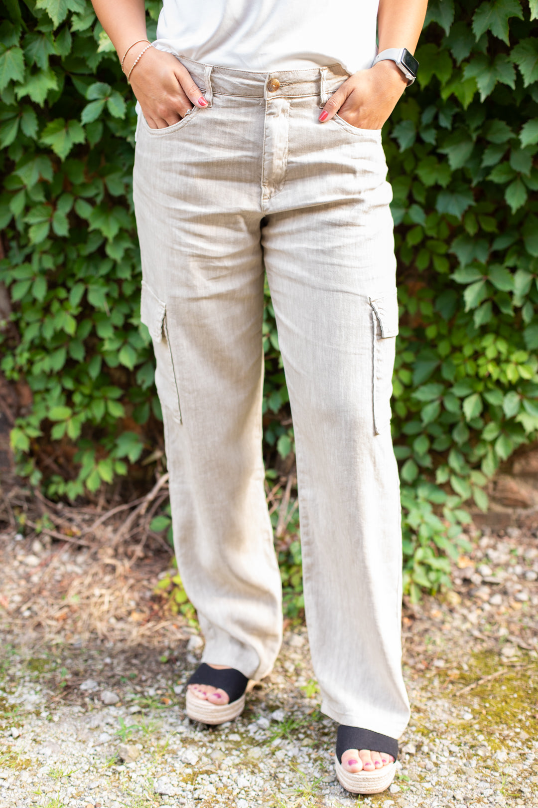 Kut from the Kloth Akia Wide Leg Cargo Pants | FINAL SALE