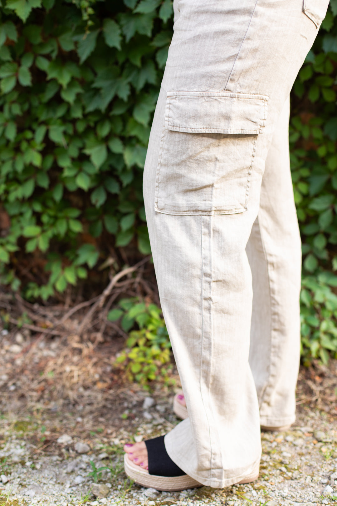 Kut from the Kloth Akia Wide Leg Cargo Pants | FINAL SALE