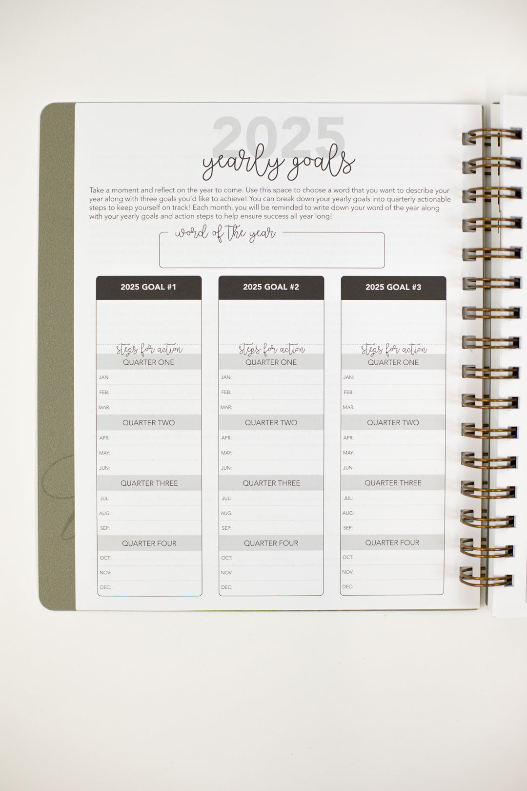 2025 Life + Style Weekly Planner: Secret Garden