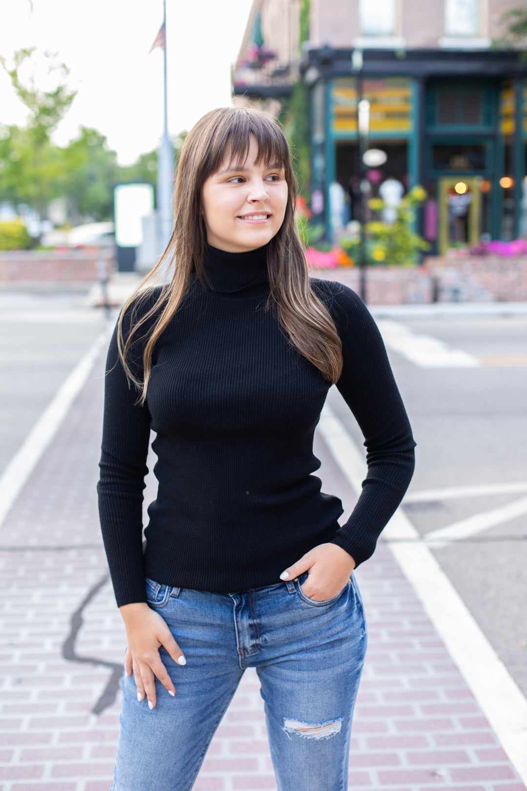 Mira Essential Rib Turtleneck