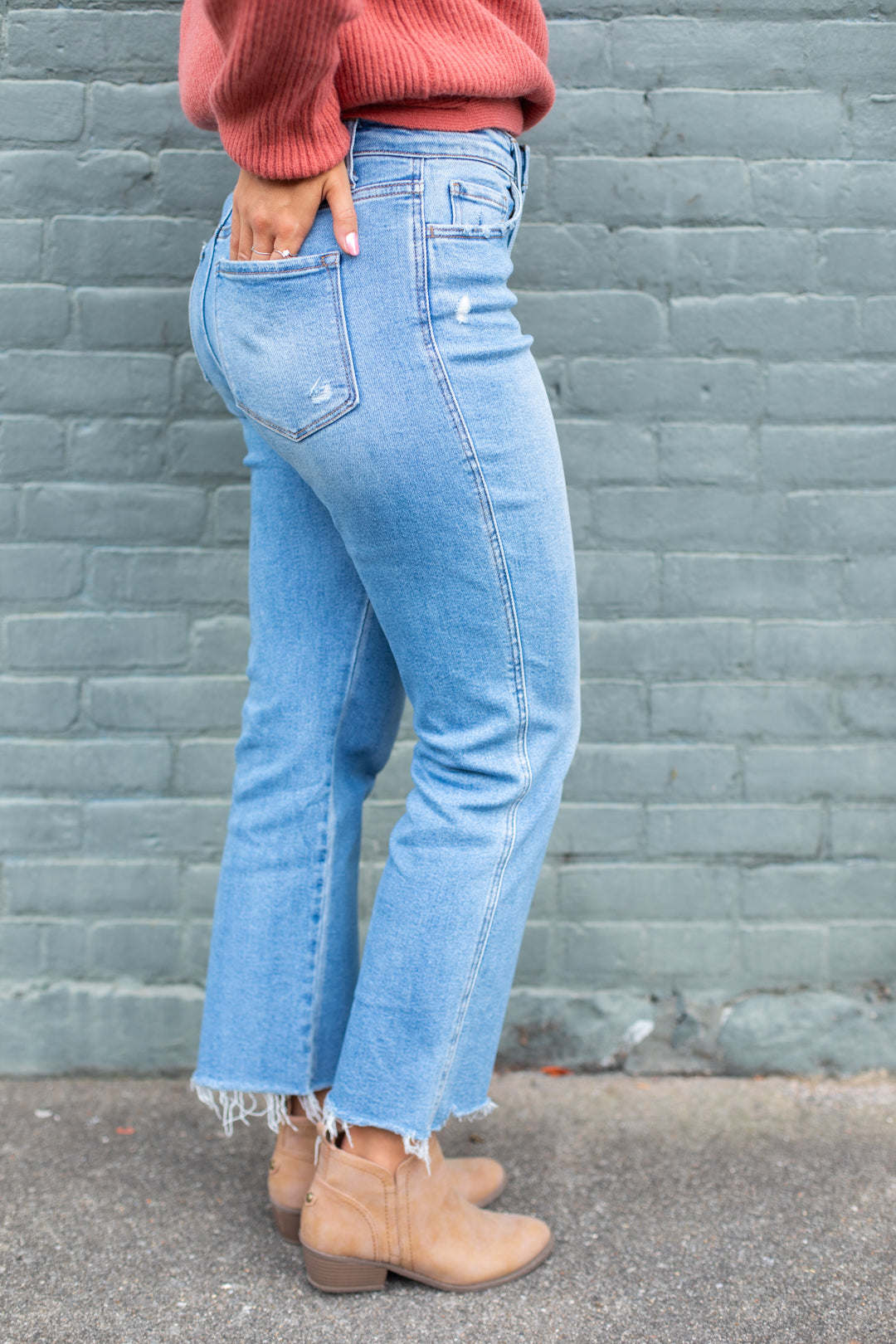 High Rise Straight Jeans in Comfy