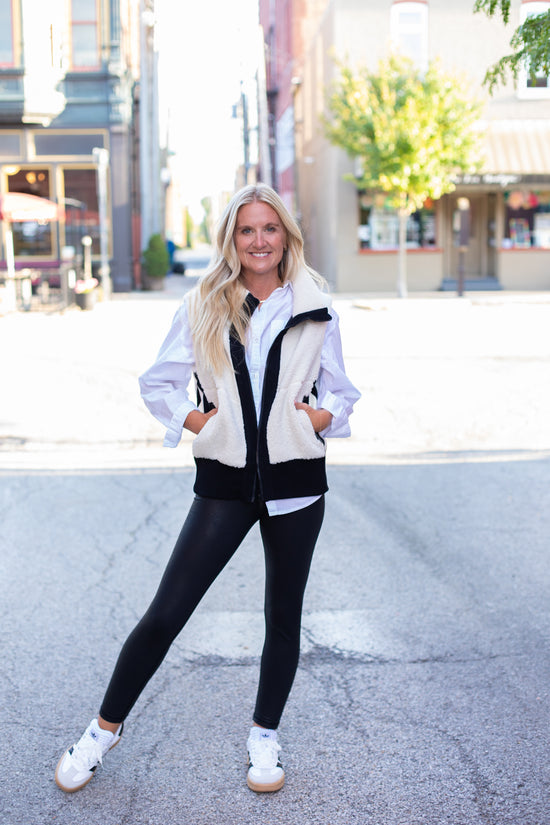 Vivi Sherpa Vest