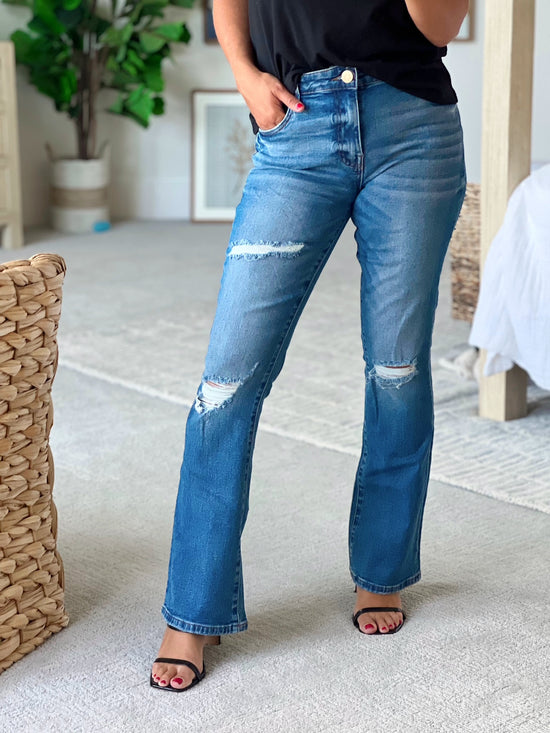 Kut from the Kloth Nadia Flare Jeans in Reduced